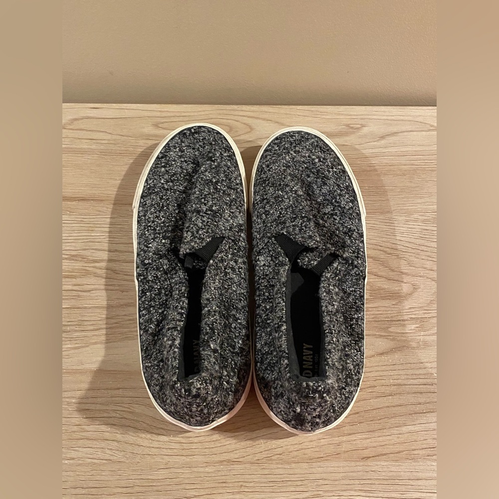 Old Navy Women’s Size 9 Faux Wool Van Style Sneakers NEW/UNWORN